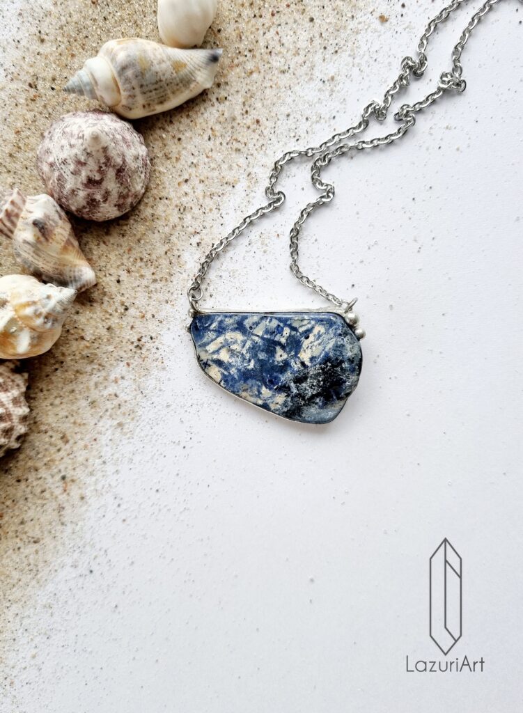 Naszyjnik z kamieni naturalnych