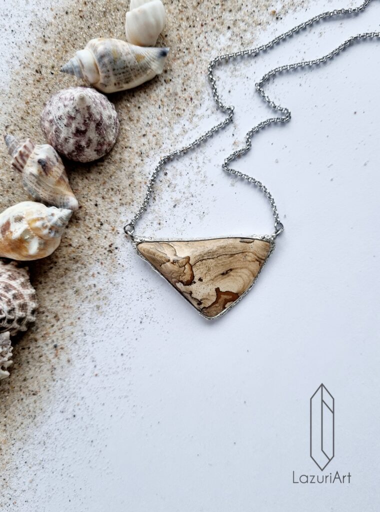 Naszyjnik z kamieni naturalnych