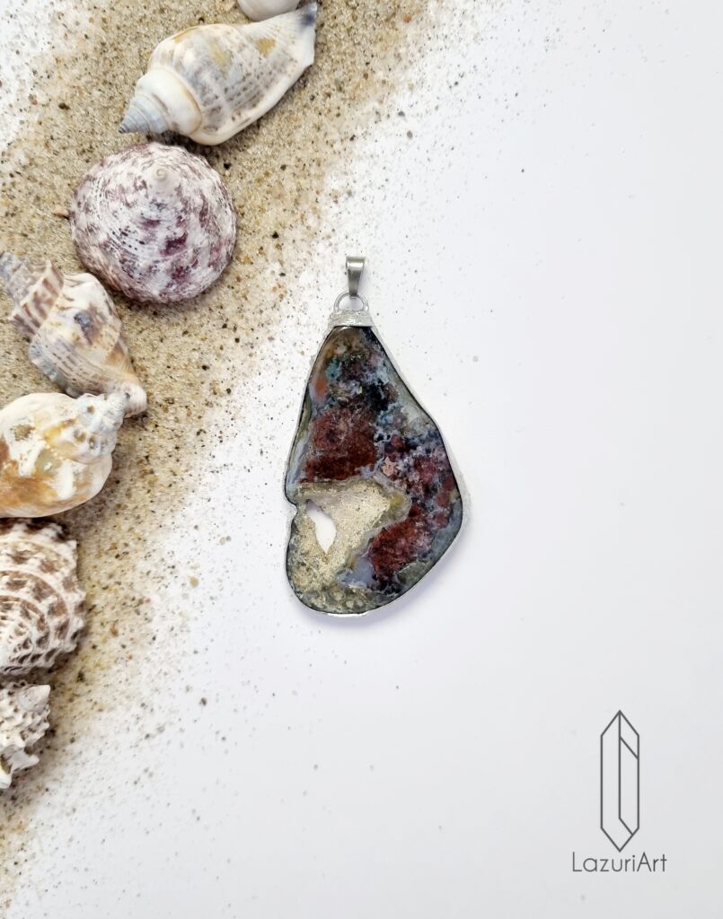 wisior z kamieni naturalnych